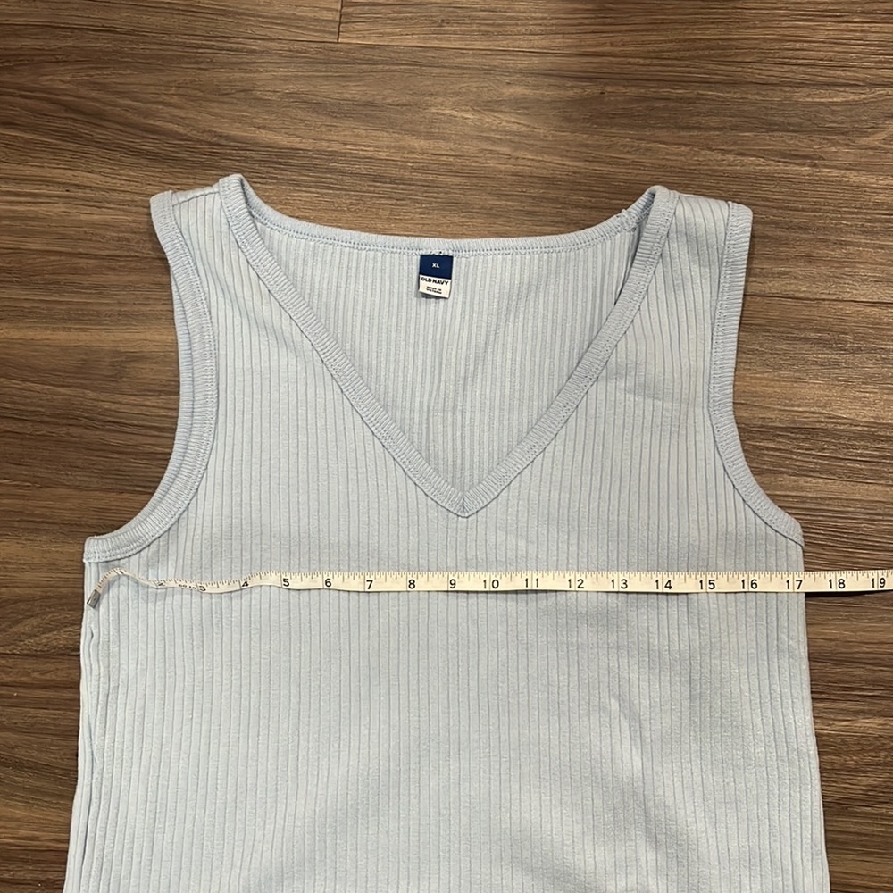 Old Navy Light Blue Rib-Knit V-Neck Tank Top - Picture 4 of 5